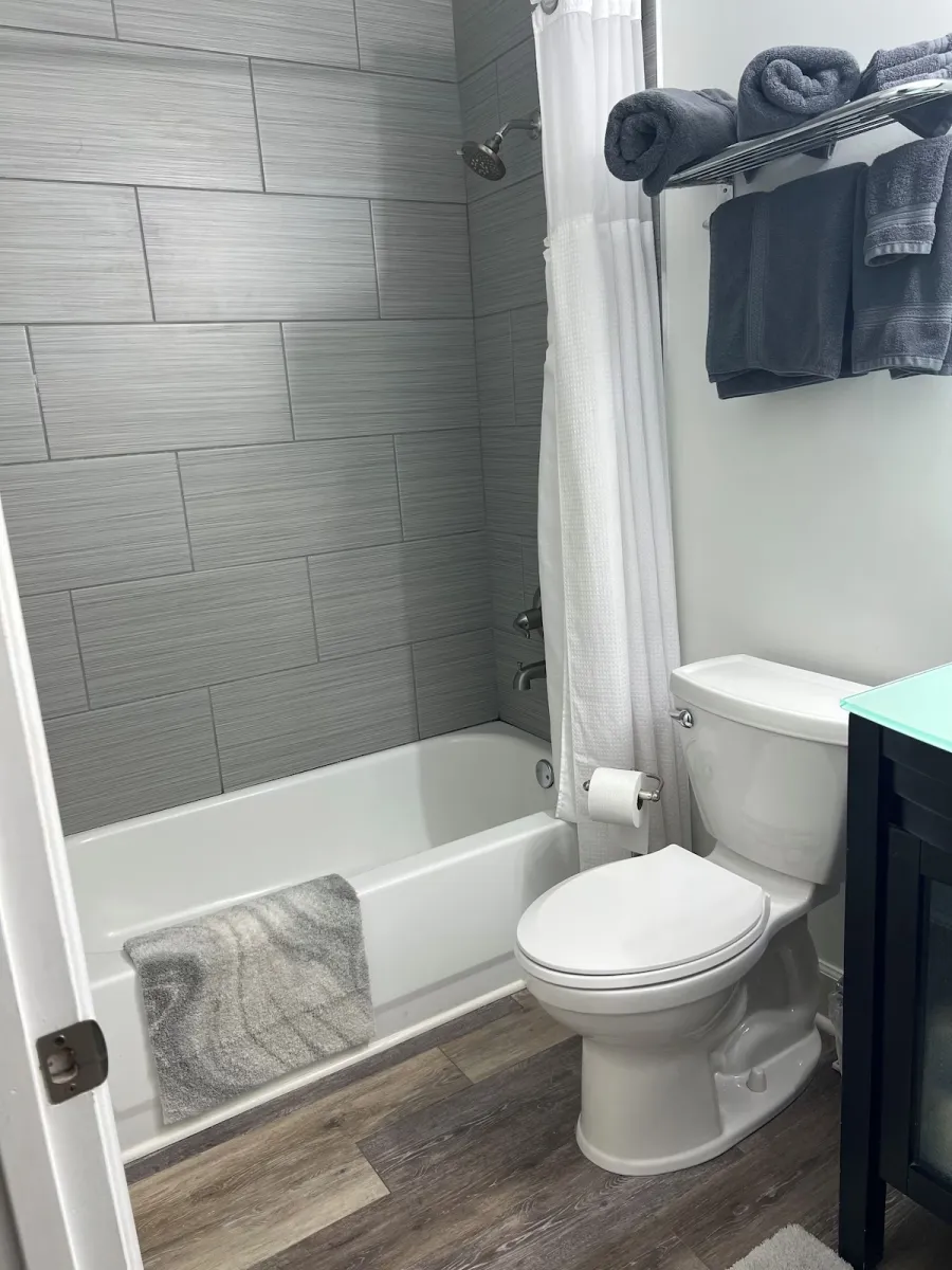2nd bedroom shower 2nd bedroom shower